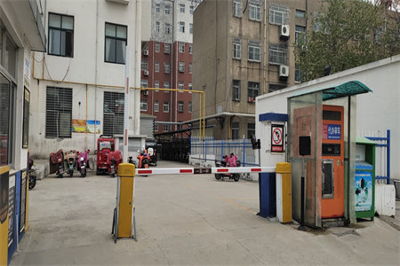 城东贵和世纪佳苑2室1厅1卫116平精装高层带车位